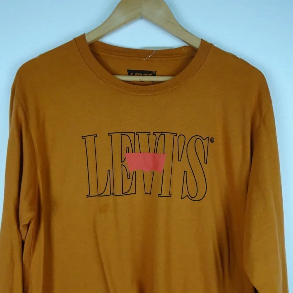 Levi's Long Sleeve T-Shirt Men's Size M Brown Spell Out Logo Flawed Read Descr